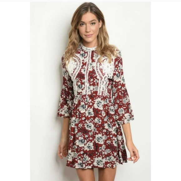 entro Dresses & Skirts - Entro floral burgundy applique lace babydoll dress